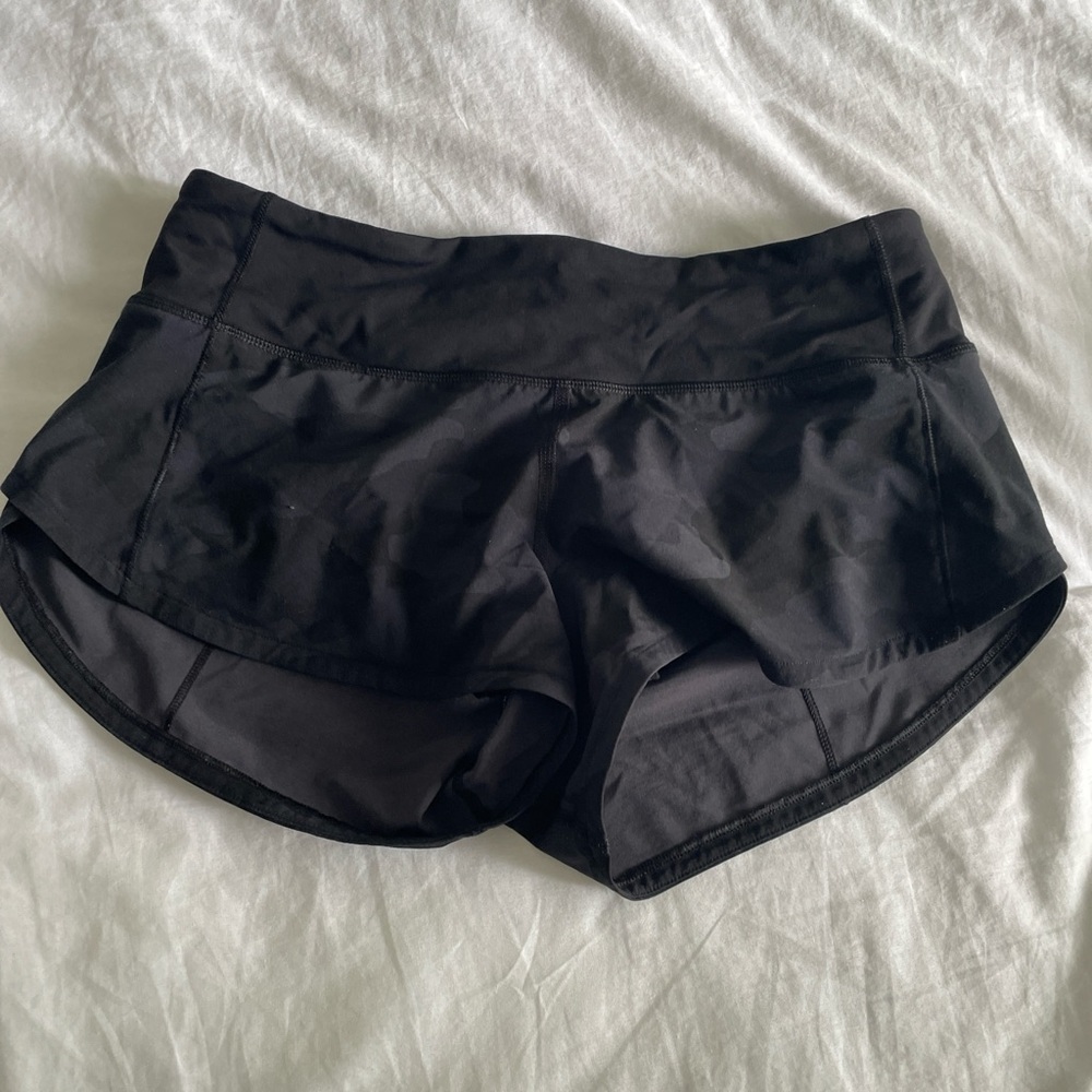 lululemon black camo speed up shorts